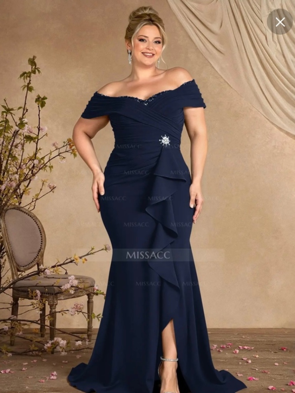 Beautiful navy formal dress NWT